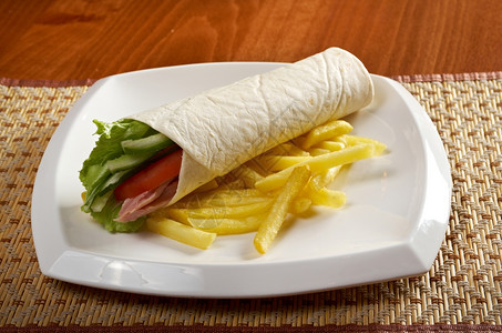 配火腿和蔬菜的比塔面包土豆大饼种族的希腊语图片