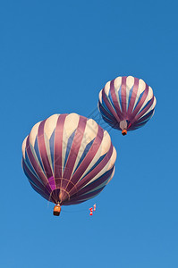 内华达州里诺雷气球大赛热飙升漂浮的种族图片