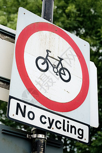 没有挂在一哨所上的自行车信息警告号牌危险法律循环图片