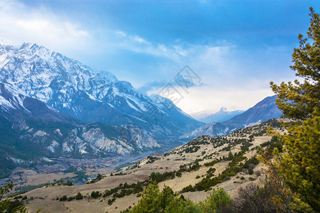 尼泊尔喜马拉雅山雪山风光图片