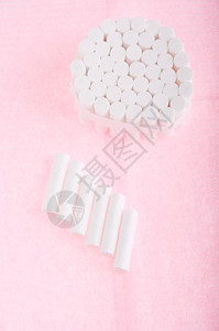 劳斯莱棉布使用粉红色双叶笔记牙医设备的科棉花卷一种图片