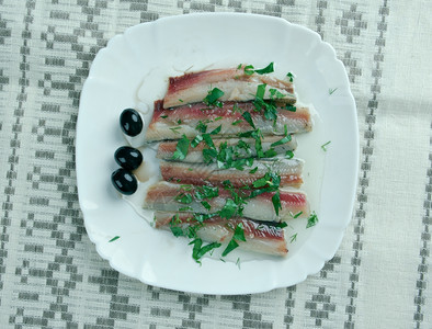 zh南西班牙的开胃菜或塔在南西班牙的新鲜鱼类典型的或者图片