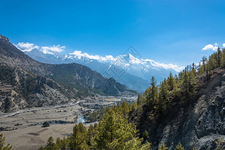 尼泊尔的山景图片