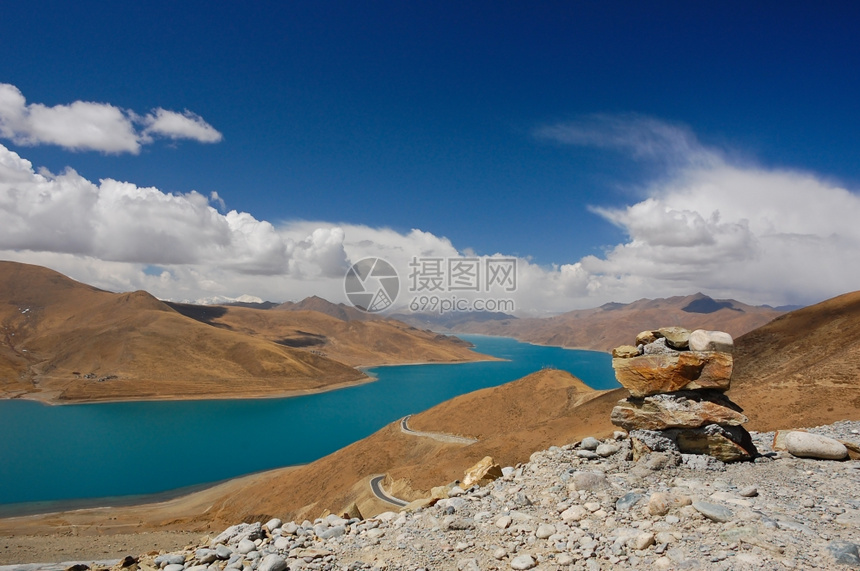 美丽的Yamdrok湖喜马拉雅羊卓雍措图片