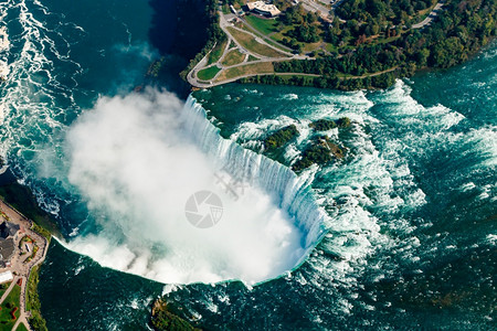 极好的旅行从直升机上的尼亚加拉大瀑布鸟瞰图加拿大安略省加拿尼亚拉瀑布拿安略省的奇妙鸟瞰图风景优美图片