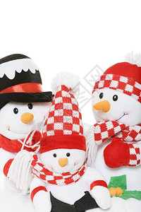 一个穿冬装的雪人家庭天工艺一种图片