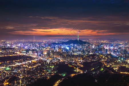 首尔市中心城市夜景图片