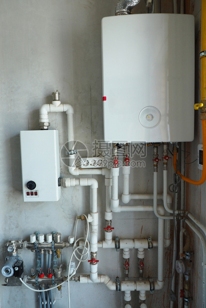 加热的燃气锅炉加热地板柜台插座水泵供暖塑料管道等一种安装图片
