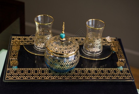 玻璃清空真实的土耳其茶杯视图经典的艺术图片