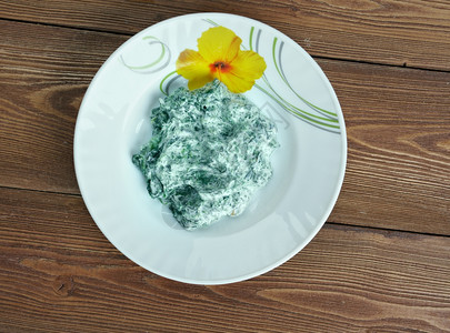博拉尼伊朗酸和菠菜DipBorani阿塞拜疆开胃菜图片