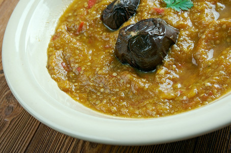 酱盘子粘贴印度海得拉巴Hydra的咖哩印度流行茄子图片