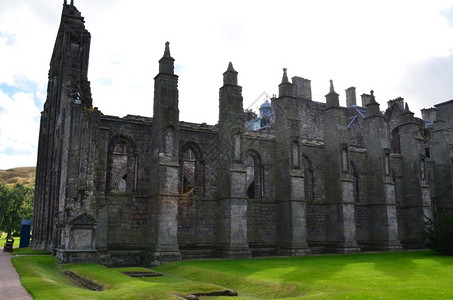 爱丁堡苏格兰Holorood修道院的废墟皇家镇佳能背景图片