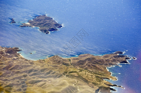 翅膀希腊群岛的空中形象希腊语山图片