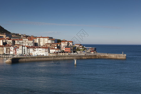 海洋巴斯克城市的西班牙比兹卡亚莱凯蒂奥港图片