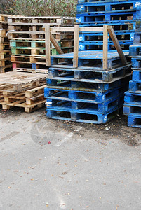工厂贮存蓝色的建筑工地多彩木制货盘图片