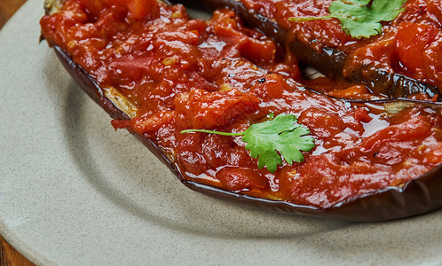 亚美尼配有茄子美尼烹饪传统各种菜盘顶视晚餐食物煮熟的图片