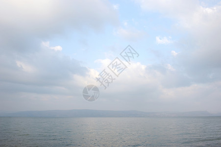 安静GalileeKinneret海以色列最大的淡水湖波浪安宁图片