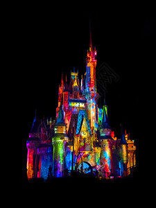 摄影世界港迪士尼城堡的色彩闪耀着美丽的光芒图片
