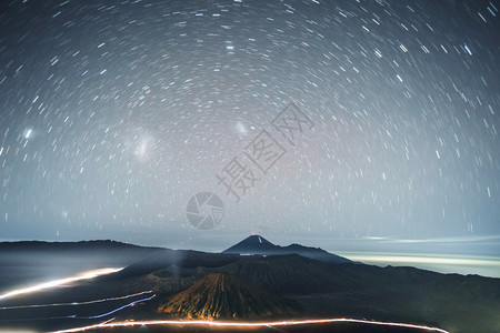 塞梅鲁火山风景腾格尔景观公园印度尼西亚东爪哇火山口的天文星足迹背景