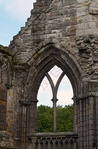 佳能镇景观苏格兰Holorrood修道院仍然处于机智的窗口框背景图片