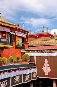 藏龙百瀑宗教象征旅游拉萨的Jokhang寺庙背景