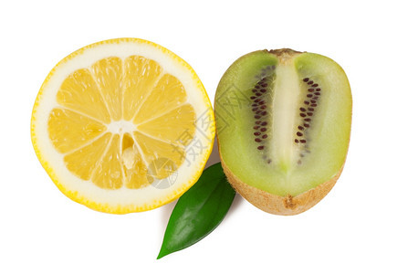 健康颜色猕猴桃半个柠檬加上基维白底孤立的色背景图片
