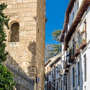 摩尔人古老的西班牙南部安达卢西亚州格拉纳达的典型建筑传统图片