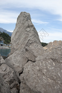 在Demerdzhi克里米亚山乌兰附近的落基山景鬼谷岭光线观图片