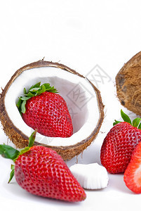 桩健康新鲜水果白底绝缘的草莓和椰子一顿饭自然图片