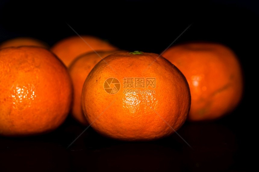 黑色底橙子水果详情黑色的橘子血腥图片