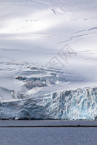 霜冷若冰海洋南极的冰雪覆盖了川山背景图片