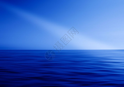 全景蓝洋地平线光抽象射宁静背景图片