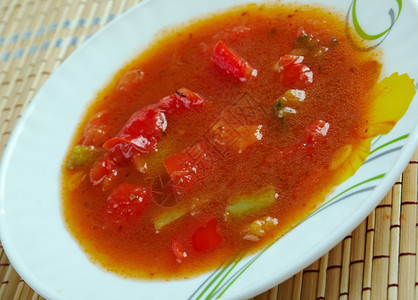烹饪洋葱Pindjur在波斯尼亚塞尔维和马其顿筹备的夏季推广活动美食图片