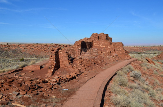 普韦布洛亚利桑那州的草原与Wukoki红岩废墟历史乌科基图片