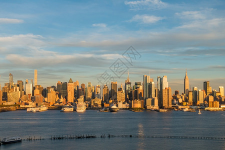 城市景观办公室纽约曼哈顿美国黄昏市中城天际图片