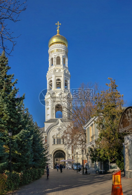 海城市乌克兰敖德萨210乌克兰敖德萨圣安睡修道院在阳光明媚的冬日乌克兰敖德萨的假设修道院晴天图片
