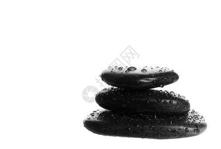 卫生保健带水滴的Zen按摩石在白色背景上冥想健康图片