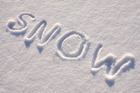 冻结在雪上阳光明媚的白天写下文字自然作图片