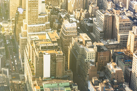 美国纽约市中心摩天大楼屋顶风景纽约街道城市图片