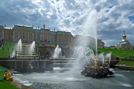 喷夏天大级联彼得霍夫宫俄罗斯圣彼得堡2015年6月3日英石图片