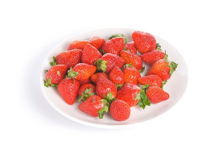 白底菜中孤立的草莓派对多汁的新鲜图片