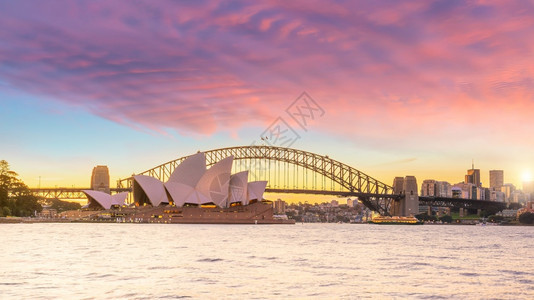 建筑学目的地天空澳大利亚悉尼市中心的天际线从日落时的顶视图图片
