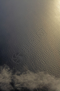 景观下雨地中海在马洛卡岛西班牙云和水陆空观测海中南地海在马洛卡西班牙自然图片
