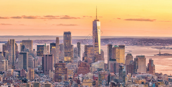 办公室全景美国纽约市日落时曼哈顿天线的空中景象状态图片