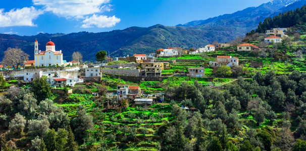 迷人的克里特岛希腊Lakki山村旅游行美丽的图片