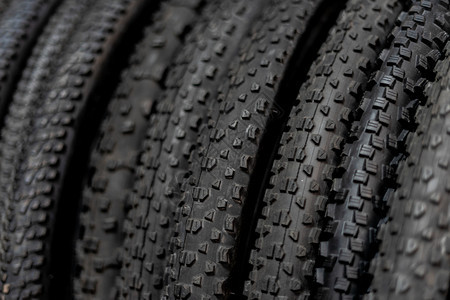 橡胶带有攻击越野保护者的新自行车轮胎品牌速连科协议图片