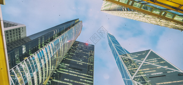 摩天大楼金融香港夜市天际线现代摩大厦的视野公司概念经济图片