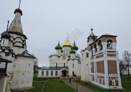变身俄罗斯苏兹达尔的圣尤迪米乌斯修道院俄罗横渡大教堂和钟楼文化地标图片