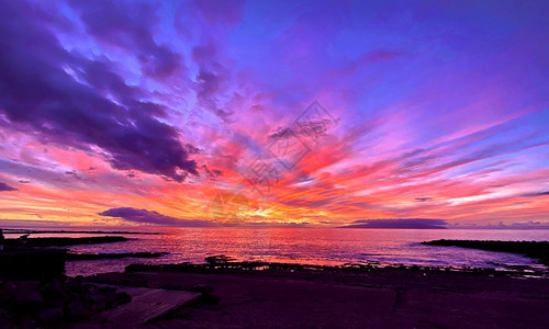 金丝雀太阳海景大西洋上空的日落图片