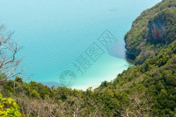 苏梅蓝色的Angthong海洋公园泰国苏拉塔尼市KohSamui热带背景图片